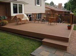 A comparison of the advantages and disadvantages of wood and composite decking