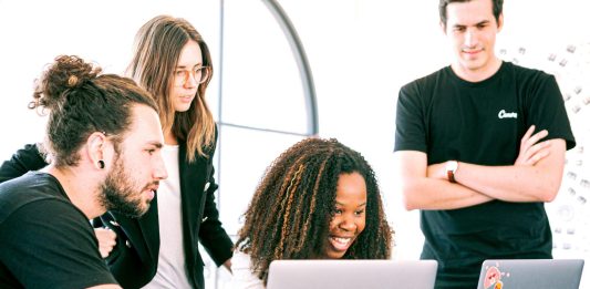 The benefits of using a PDF Editor in the workplace