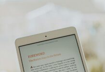 Tablets for Reading: Advantages and Disadvantages of E-books Tablets for Reading